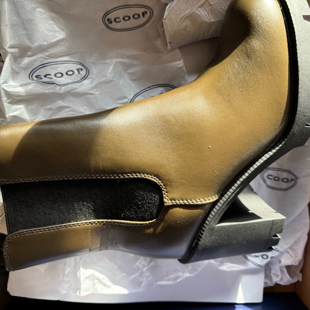 Scoop Ankle Boots
